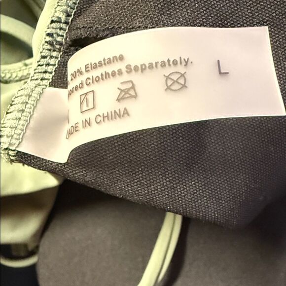 Chic Olive Green Women's Bikini Top - Picture 3 of 3